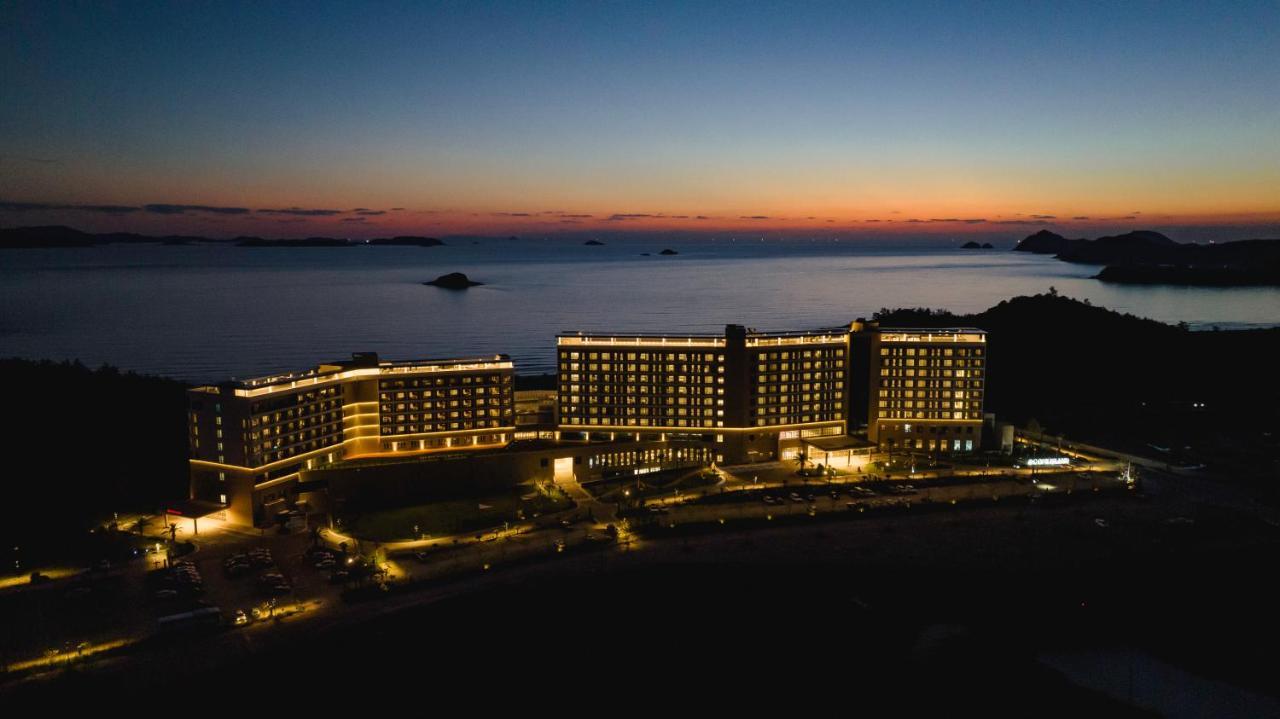 C-One Resort Jaeundo Sinan Exterior photo
